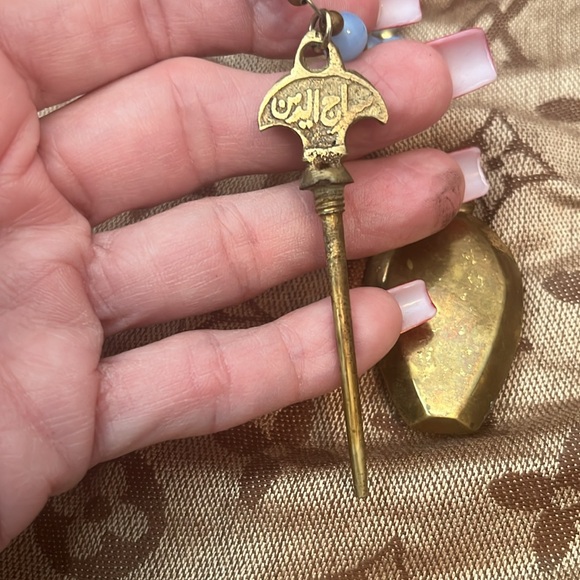 VINTAGE NECKLACE COLOGNE STORAGE - Picture 8 of 9